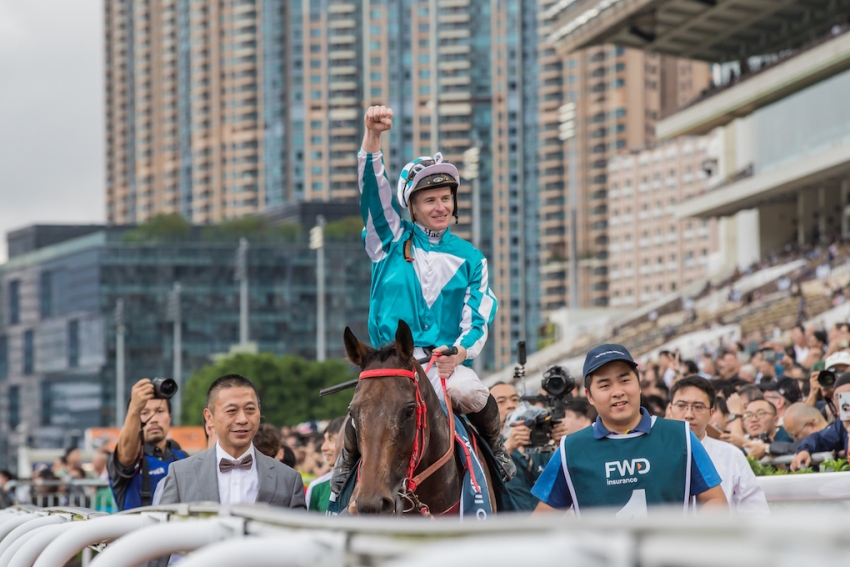 رومانتيك وارير بطلاً في هونغ كونغ للعام الثالث على التوالي